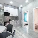 панорамний вид моря дві спальнi та зала 0522 Apartmán *