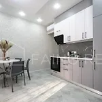 панорамний вид моря дві спальнi та зала 0522 Apartmán Oděsa