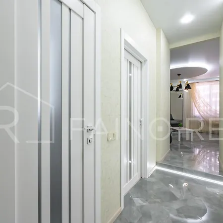 Fainorent панорамний вид, аркадія та 5 хв до моря #500 * Odessa
