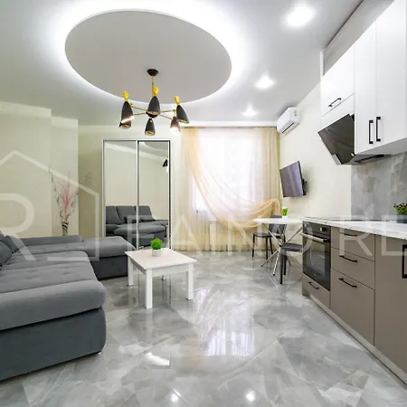 панорамний вид моря дві спальнi та зала 0522 *