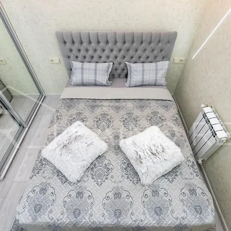 Apartment панорамний вид моря дві спальнi та зала 0522