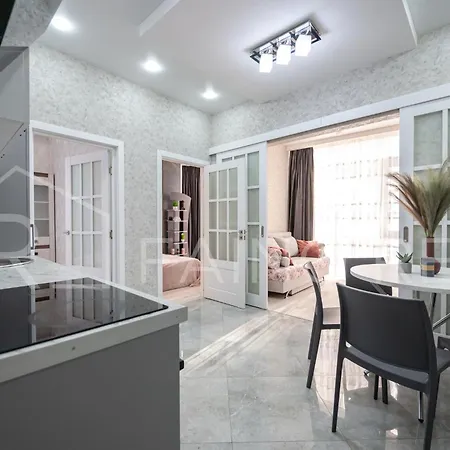 Apartment Fainorent панорамний вид, аркадія та 5 хв до моря #500 Odessa