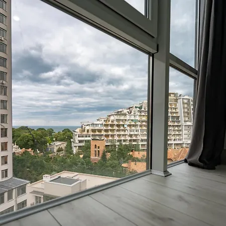 панорамний вид моря дві спальнi та зала 0522 *