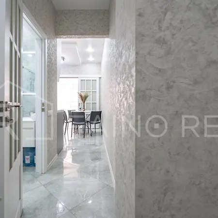 панорамний вид моря дві спальнi та зала 0522 Apartment *