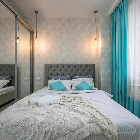 панорамний вид моря дві спальнi та зала 0522 *