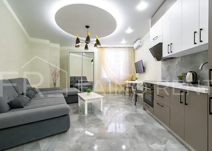 панорамний вид моря дві спальнi та зала 0522 *