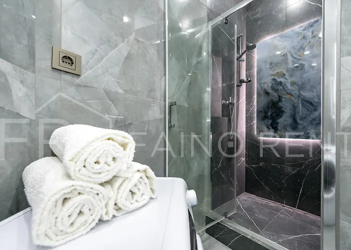 панорамний вид моря дві спальнi та зала 0522 * أوديسا