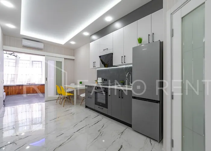 панорамний вид моря дві спальнi та зала 0522 * Odessza