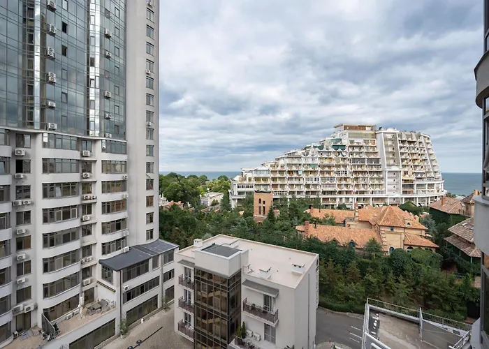 панорамний вид моря дві спальнi та зала 0522 Apartman *