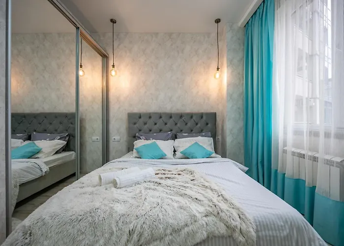 панорамний вид моря дві спальнi та зала 0522 *