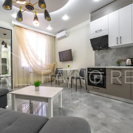 Apartment панорамний вид моря дві спальнi та зала 0522 *