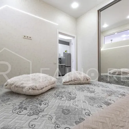 Apartment панорамний вид моря дві спальнi та зала 0522 Odesa