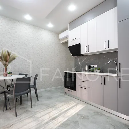 панорамний вид моря дві спальнi та зала 0522 Apartment Odesa