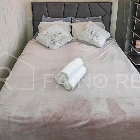 Apartment панорамний вид моря дві спальнi та зала 0522 Odesa