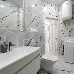 Appartamento панорамний вид моря дві спальнi та зала 0522 *