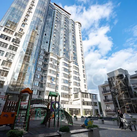 Appartement панорамний вид моря дві спальнi та зала 0522 *