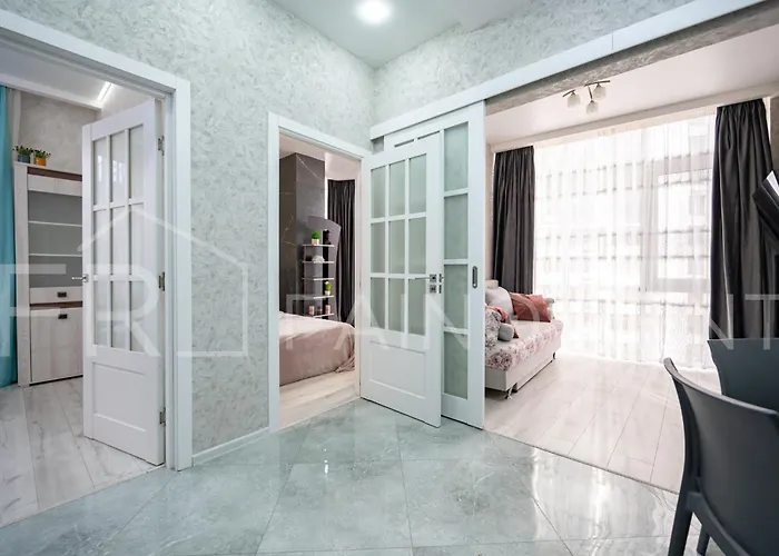 панорамний вид моря дві спальнi та зала 0522 Appartement Odessa